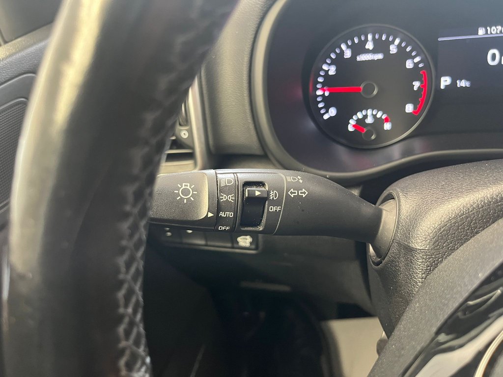 2020 Kia Sportage EX PREMIUM in Boucherville, Quebec - 19 - w1024h768px