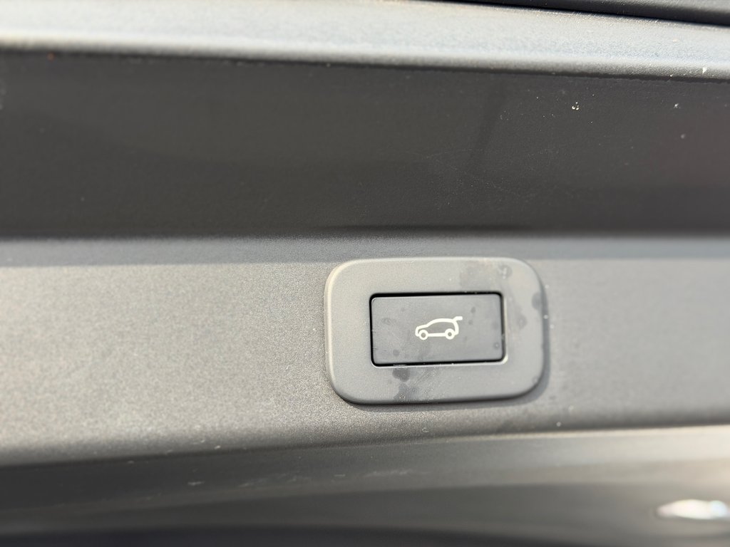 Land Rover Range Rover Sport Dynamic SE Mag 23'' Bas Kilométrage 2023 à Terrebonne, Québec - 28 - w1024h768px