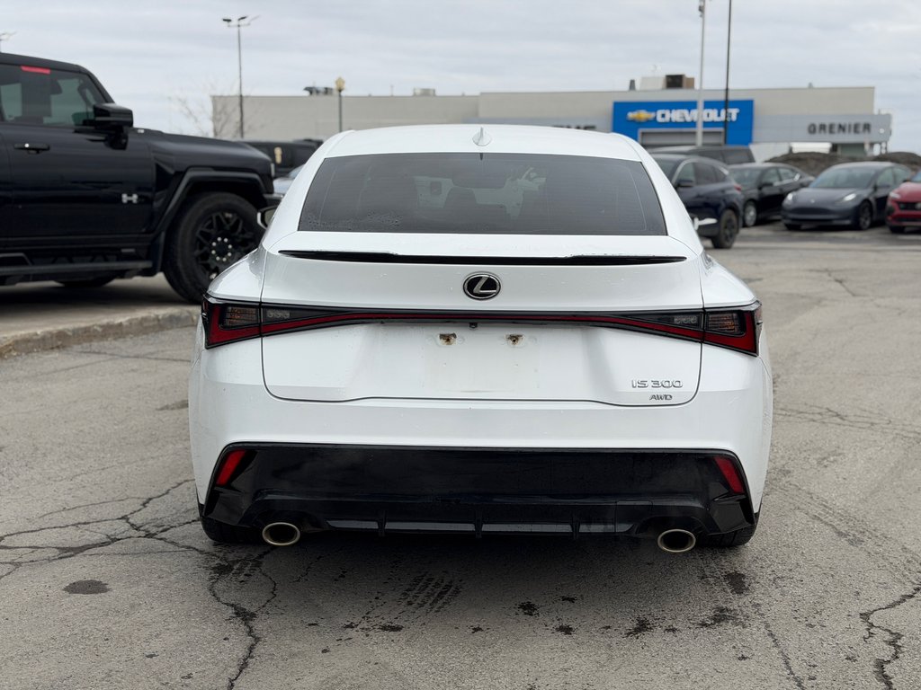 2022 Lexus IS IS 300 F Sport AWD in Terrebonne, Quebec - 5 - w1024h768px