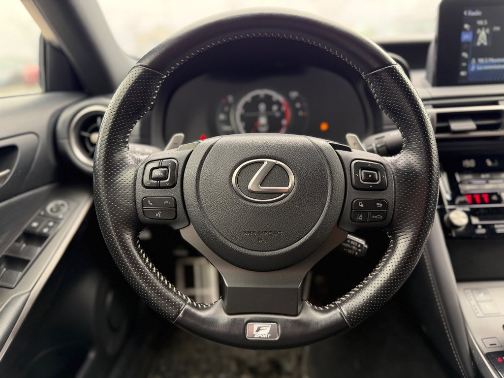 2022 Lexus IS IS 300 F Sport AWD in Terrebonne, Quebec - 21 - w1024h768px