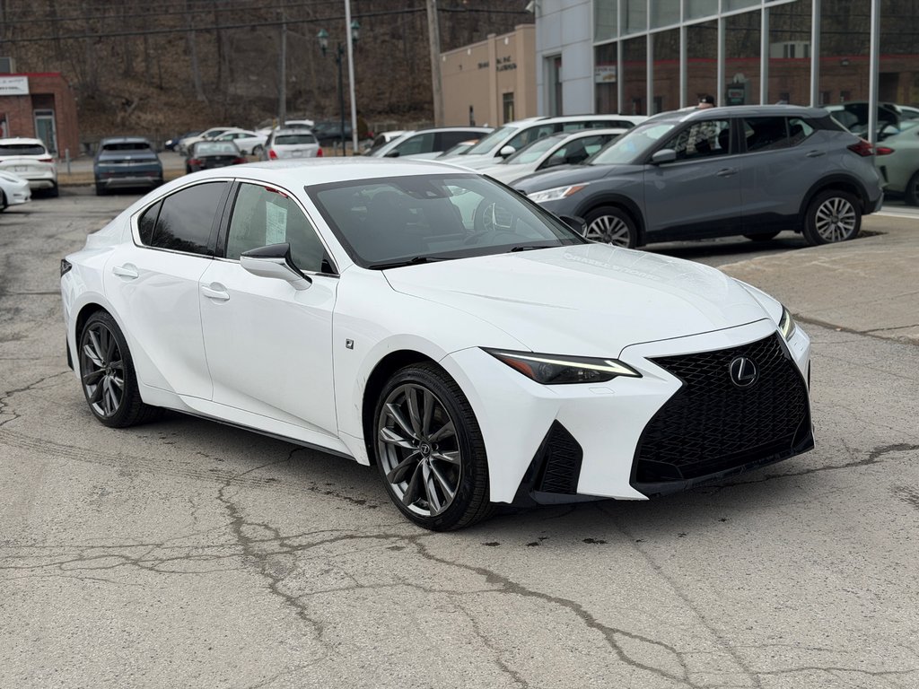 2022 Lexus IS IS 300 F Sport AWD in Terrebonne, Quebec - 1 - w1024h768px