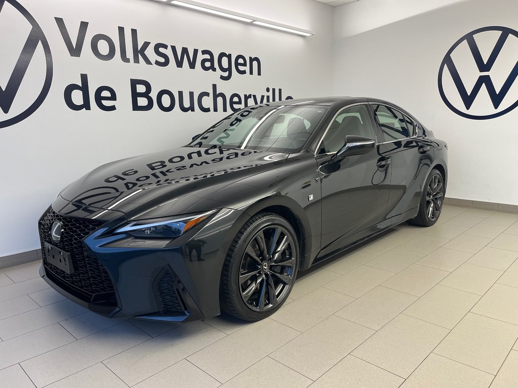 Lexus IS IS 350 2023 à Boucherville, Québec - 1 - w1024h768px