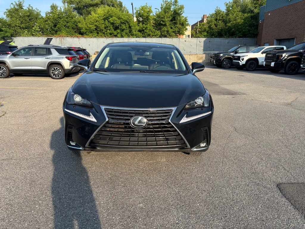Lexus NX  2021 à Montréal, Québec - 1 - w1024h768px