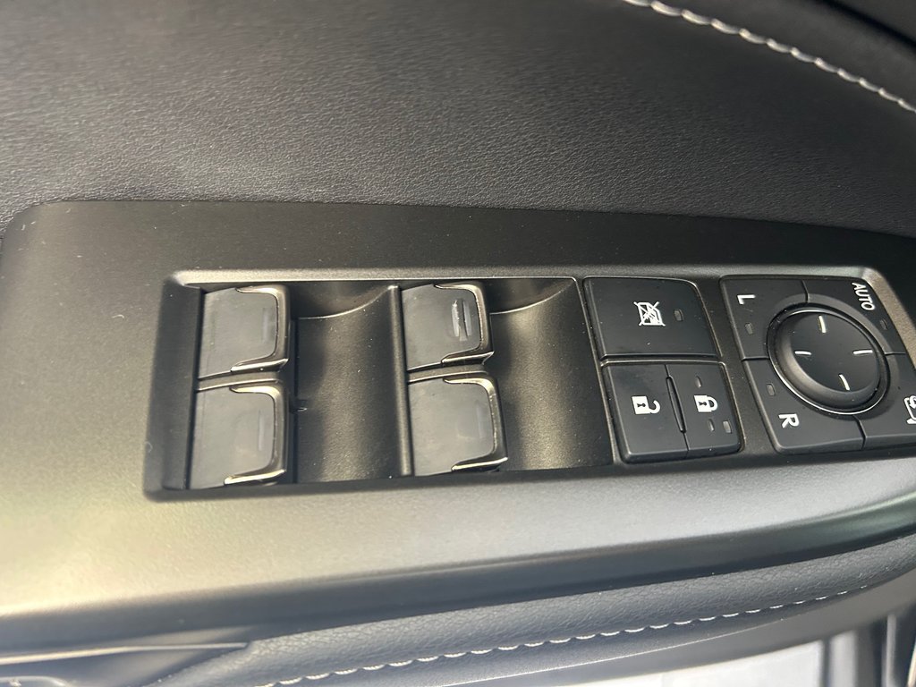 Lexus NX NX 350h 2024 à Boucherville, Québec - 14 - w1024h768px