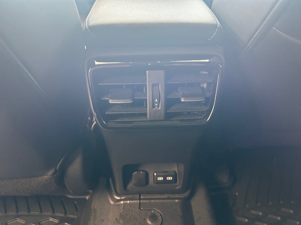 Lexus NX NX 350h 2024 à Boucherville, Québec - 28 - w1024h768px