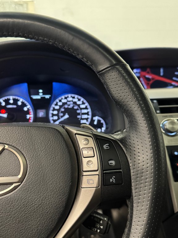 2015 Lexus RX 350 F Sport Cuir Toit Ouvrant Bas Kilométrage in Terrebonne, Quebec - 15 - w1024h768px