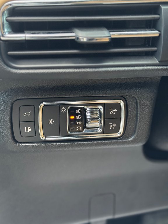 2021 Lincoln Corsair HYBRID Grand Touring AWD Cuir Siège Chauffant in Terrebonne, Quebec - 11 - w1024h768px