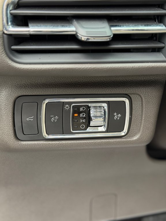 2022 Lincoln Corsair Reserve Toit Panoramique Cuir AWD in Terrebonne, Quebec - 11 - w1024h768px