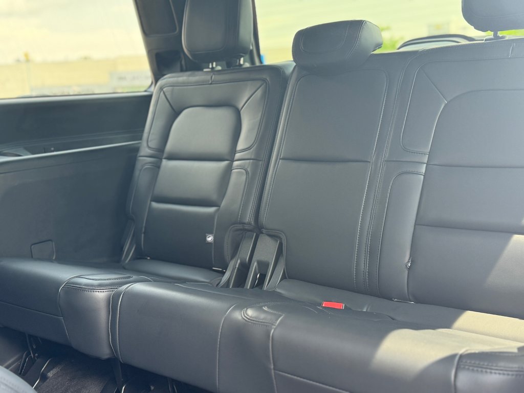 2024 Lincoln Navigator Reserve  Cuir Toit Panoramique AWD in Terrebonne, Quebec - 29 - w1024h768px
