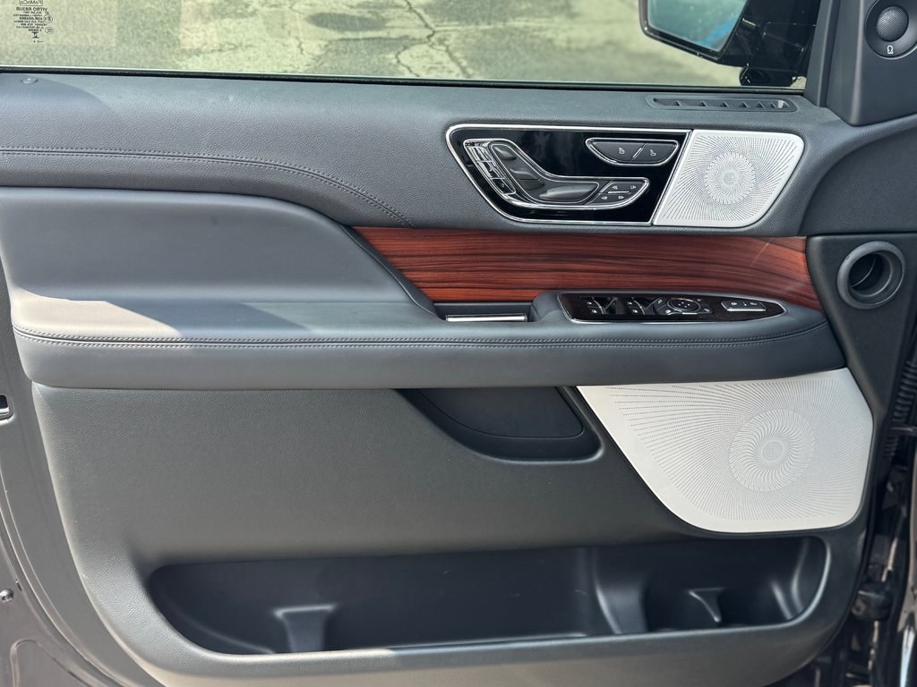 2024 Lincoln Navigator Reserve  Cuir Toit Panoramique AWD in Terrebonne, Quebec - 8 - w1024h768px