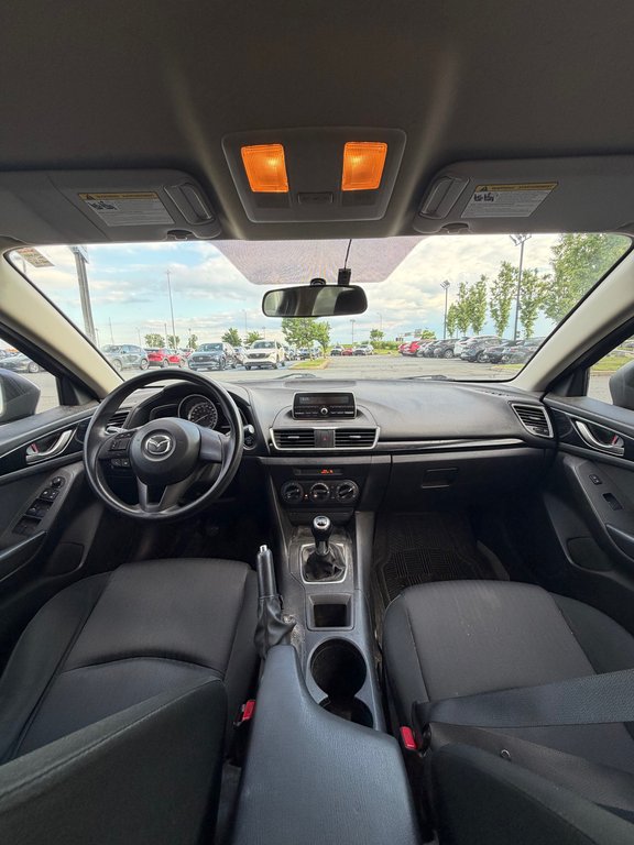 2015 Mazda 3 HATCHBACK G in Boucherville, Quebec - 13 - w1024h768px