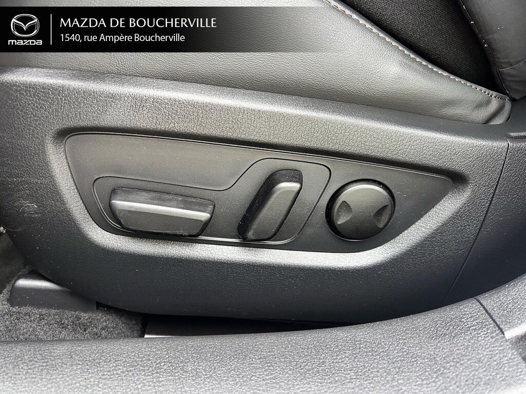 2021 Mazda CX-30 GT w-Turbo AWD in Boucherville, Quebec - 16 - w1024h768px