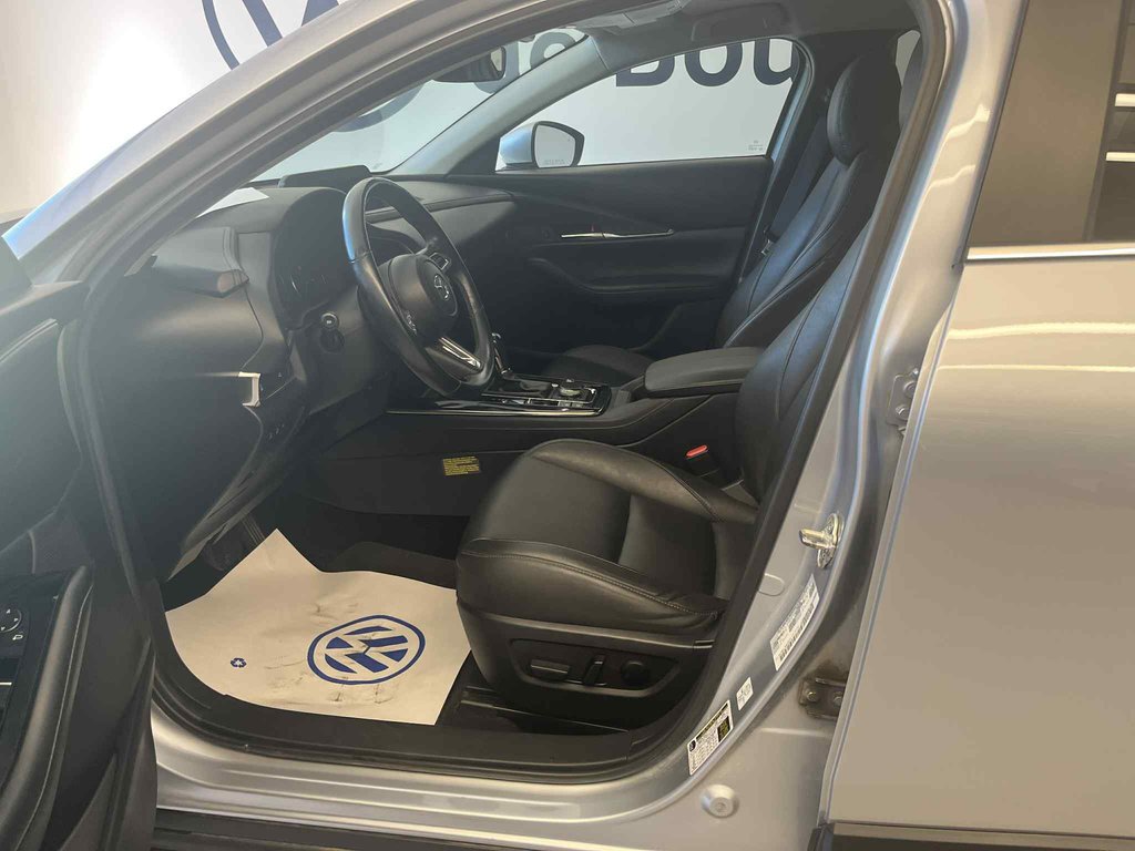 2022 Mazda CX-30 GS in Boucherville, Quebec - 12 - w1024h768px