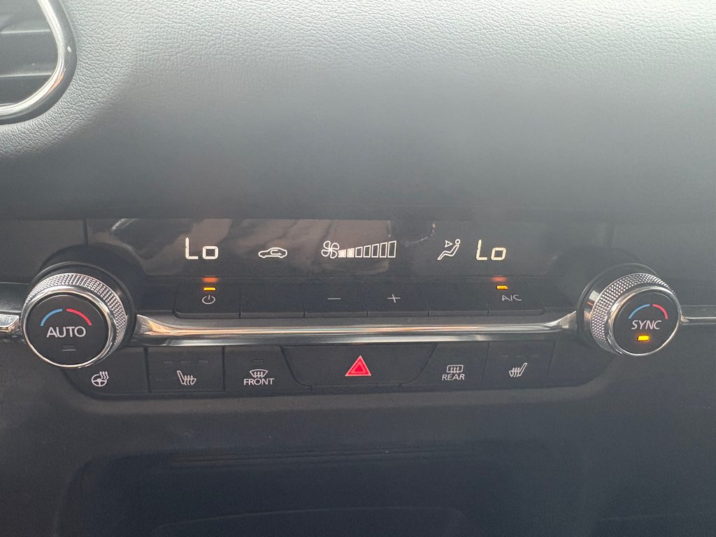 2023 Mazda CX-30 GT w/Turbo 1 PROPRIO CUIR TOIT in Boucherville, Quebec - 25 - w1024h768px