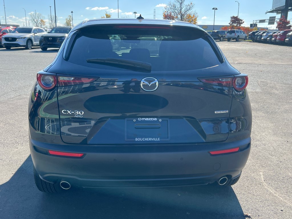 Mazda CX-30 GT, BAS KM, CUIR ROUGE, TOIT, NAV 2023 à Boucherville, Québec - 2 - w1024h768px