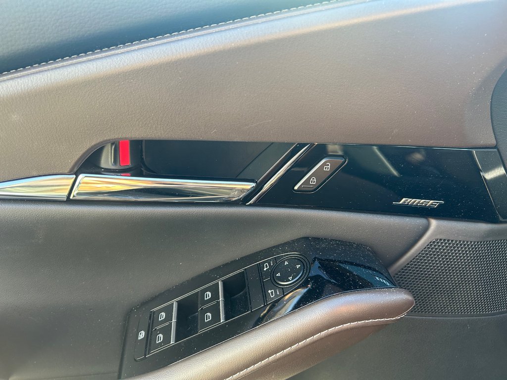 2023 Mazda CX-30 GT,CUIR, TOIT, NAV, BOSE, BAS KM in Boucherville, Quebec - 25 - w1024h768px