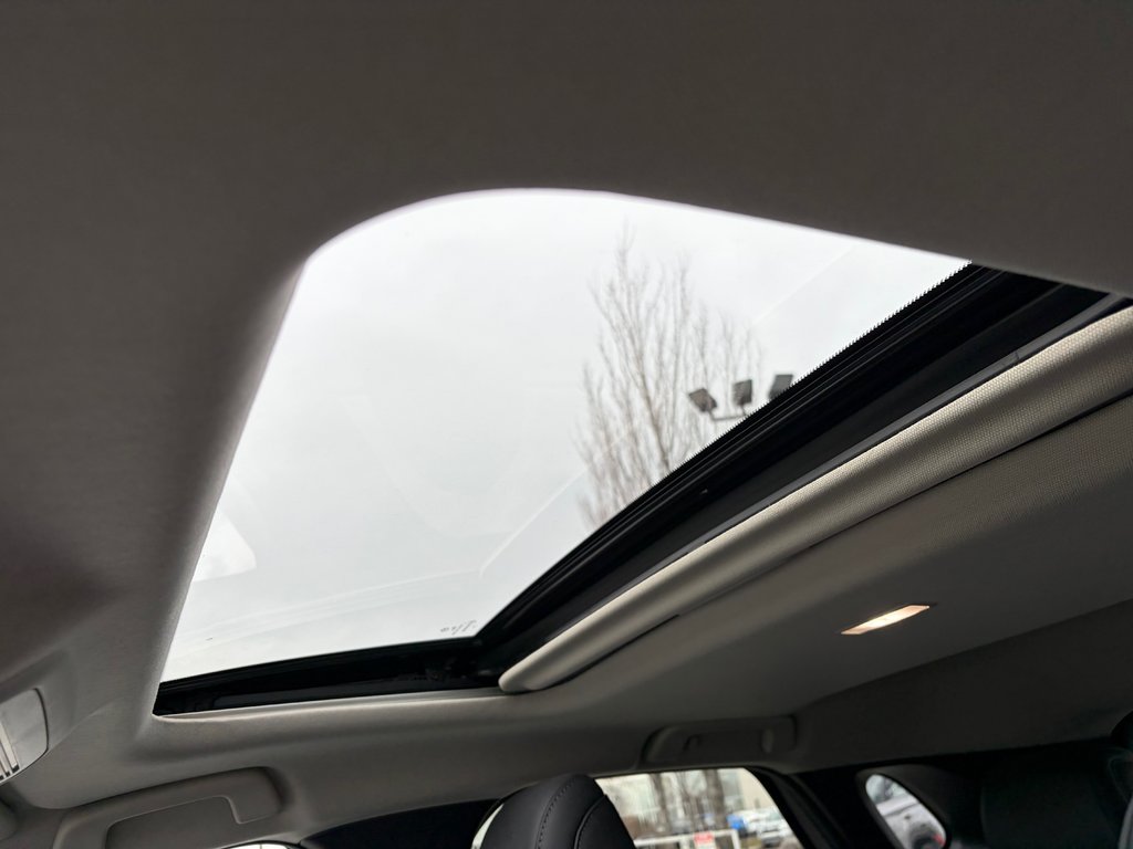 2023 Mazda CX-30 GS-GROUPE LUXE AWD -TRÈS BAS KM-1 PROPRIO- in Boucherville, Quebec - 16 - w1024h768px