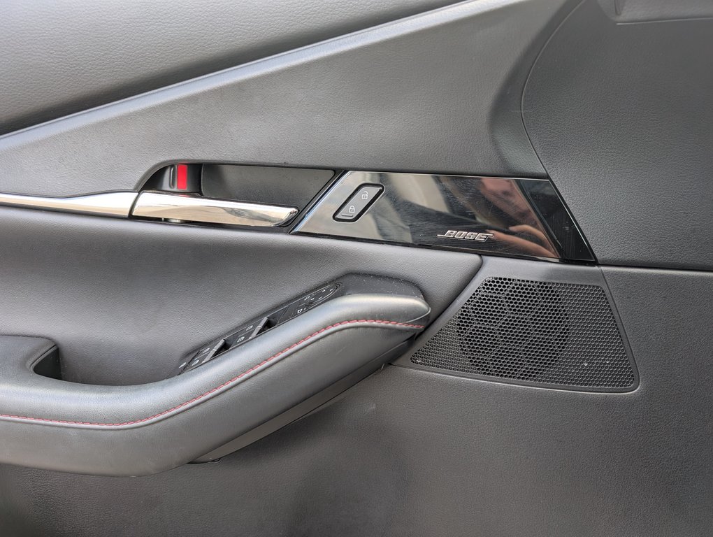 2023 Mazda CX-30 GT CUIR TOIT BOSE NAV GARANTIE 1 PROPRIO in Boucherville, Quebec - 12 - w1024h768px