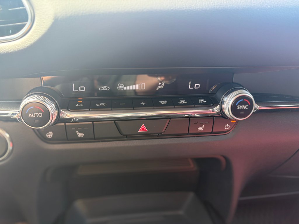 2025 Mazda CX-30 GT in Boucherville, Quebec - 19 - w1024h768px