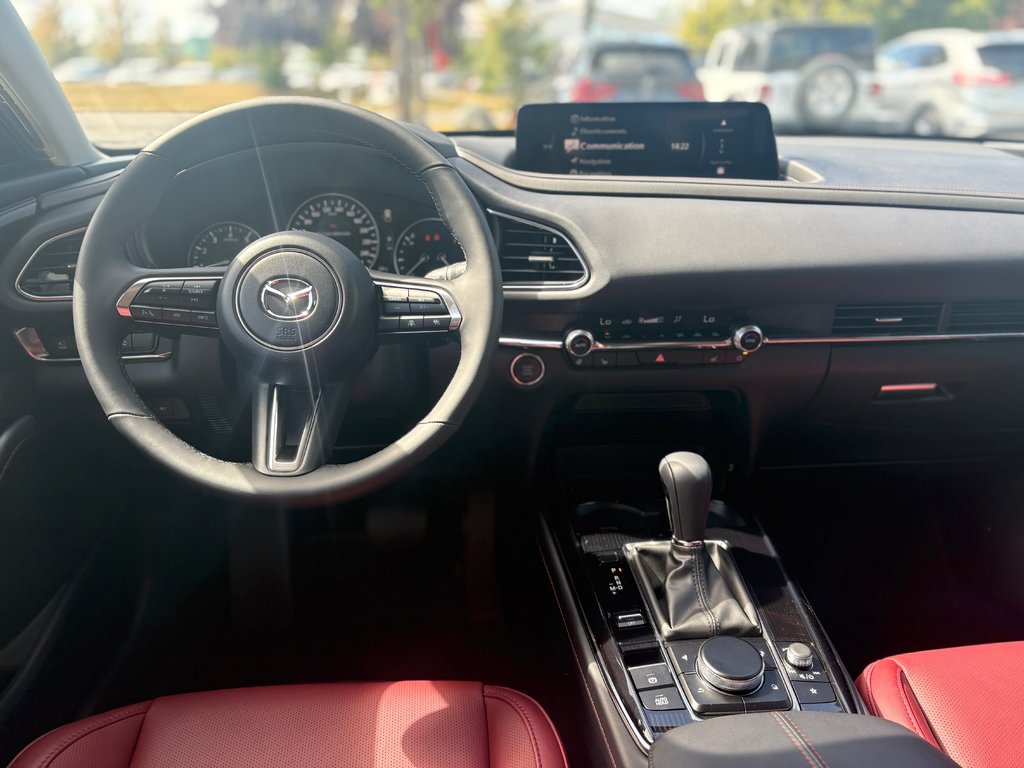 2025 Mazda CX-30 GT in Boucherville, Quebec - 14 - w1024h768px