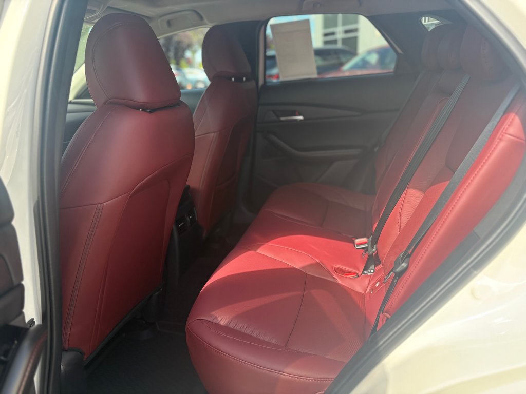 2025 Mazda CX-30 GT in Boucherville, Quebec - 25 - w1024h768px