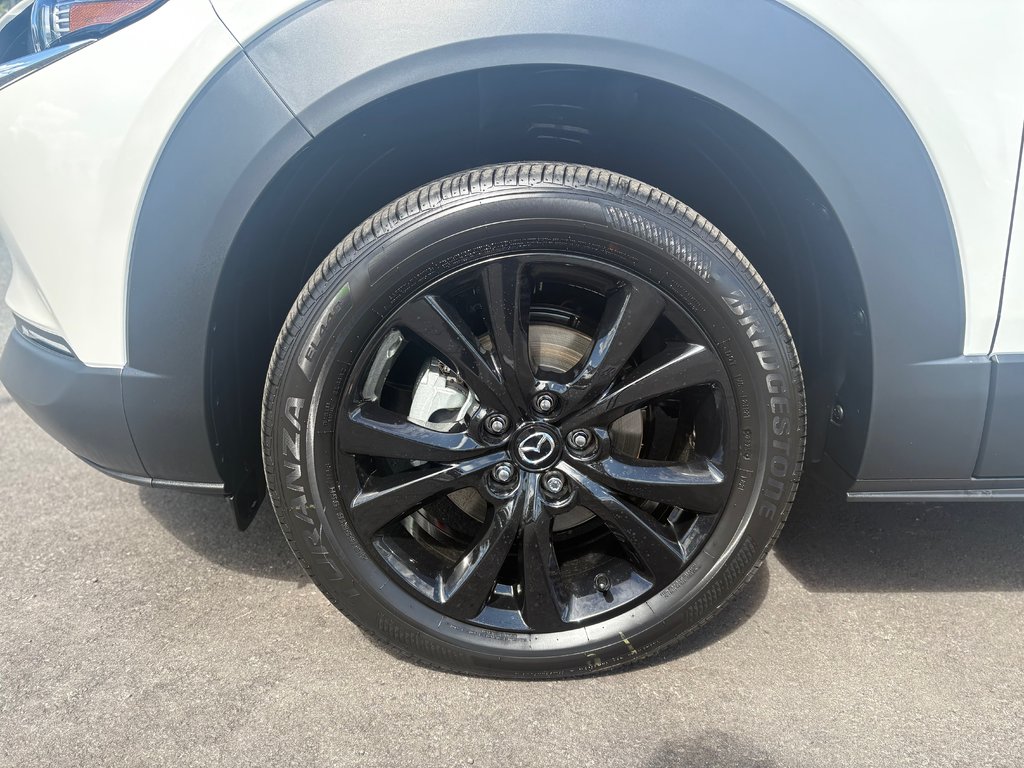 2025 Mazda CX-30 GT in Boucherville, Quebec - 8 - w1024h768px