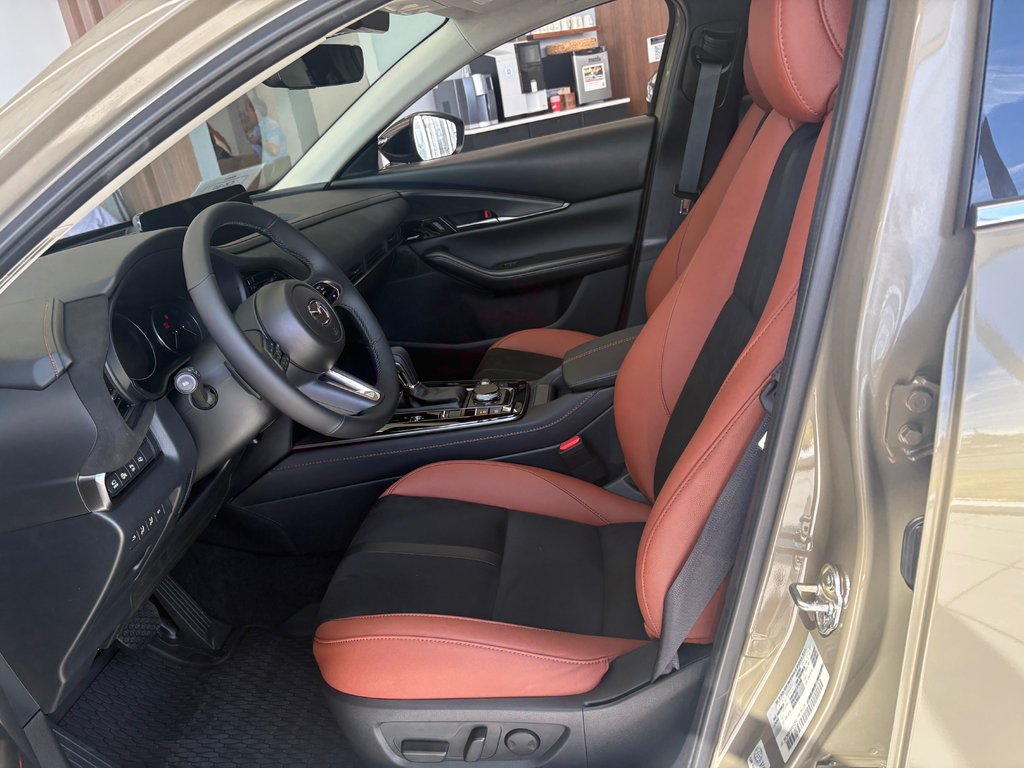 2025 Mazda CX-30 Suna in Boucherville, Quebec - 4 - w1024h768px