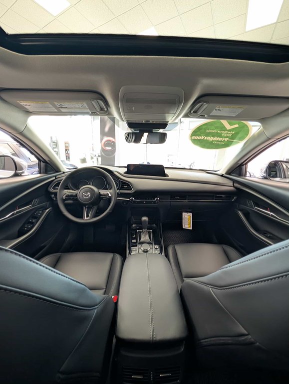 2025 Mazda CX-30 GS in Boucherville, Quebec - 4 - w1024h768px
