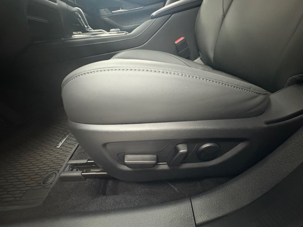2025 Mazda CX-30 GS in Boucherville, Quebec - 9 - w1024h768px