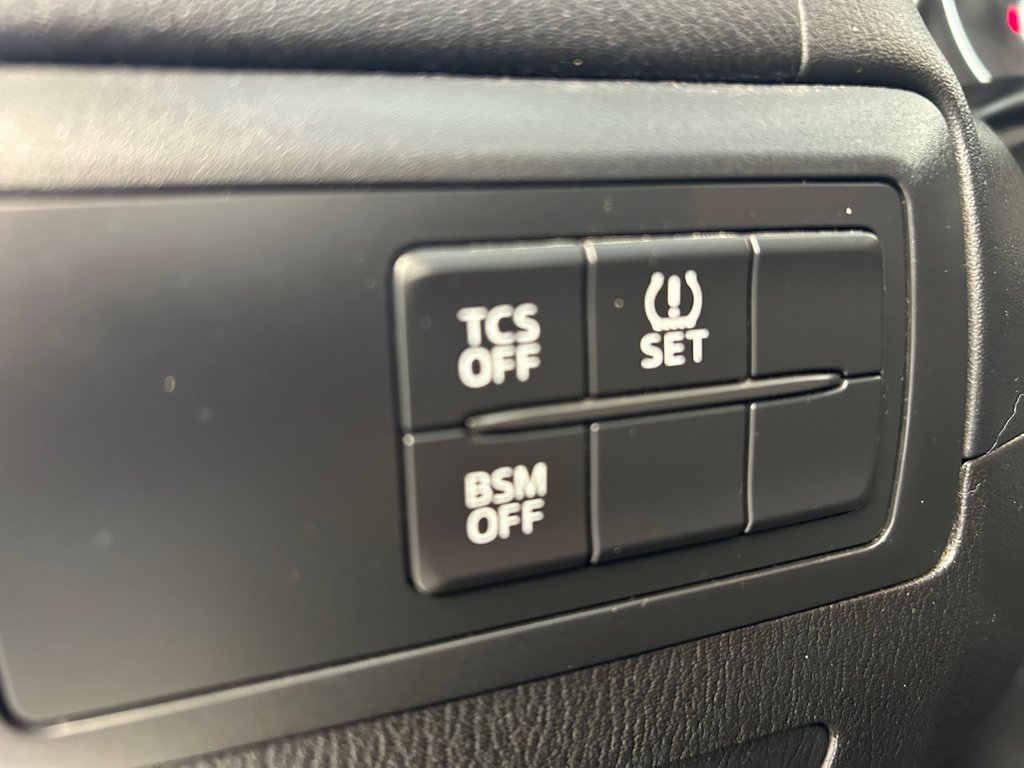 2015 Mazda CX-5 GS in Boucherville, Quebec - 16 - w1024h768px