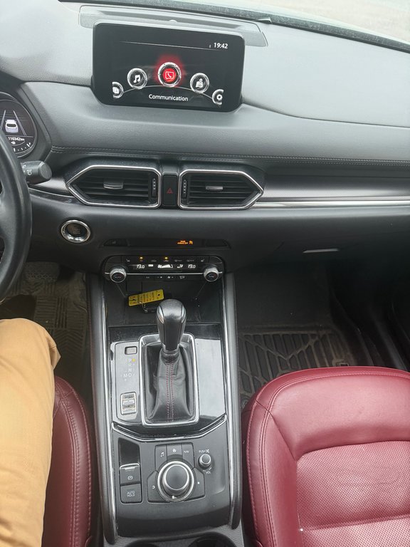 2021 Mazda CX-5 Kuro Edition in Boucherville, Quebec - 8 - w1024h768px