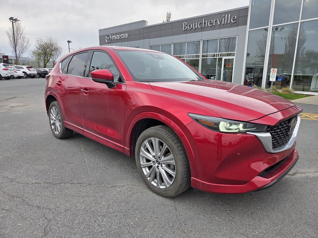 2022 Mazda CX-5 Signature, CUIR, TOIT, in Boucherville, Quebec - 1 - w1024h768px
