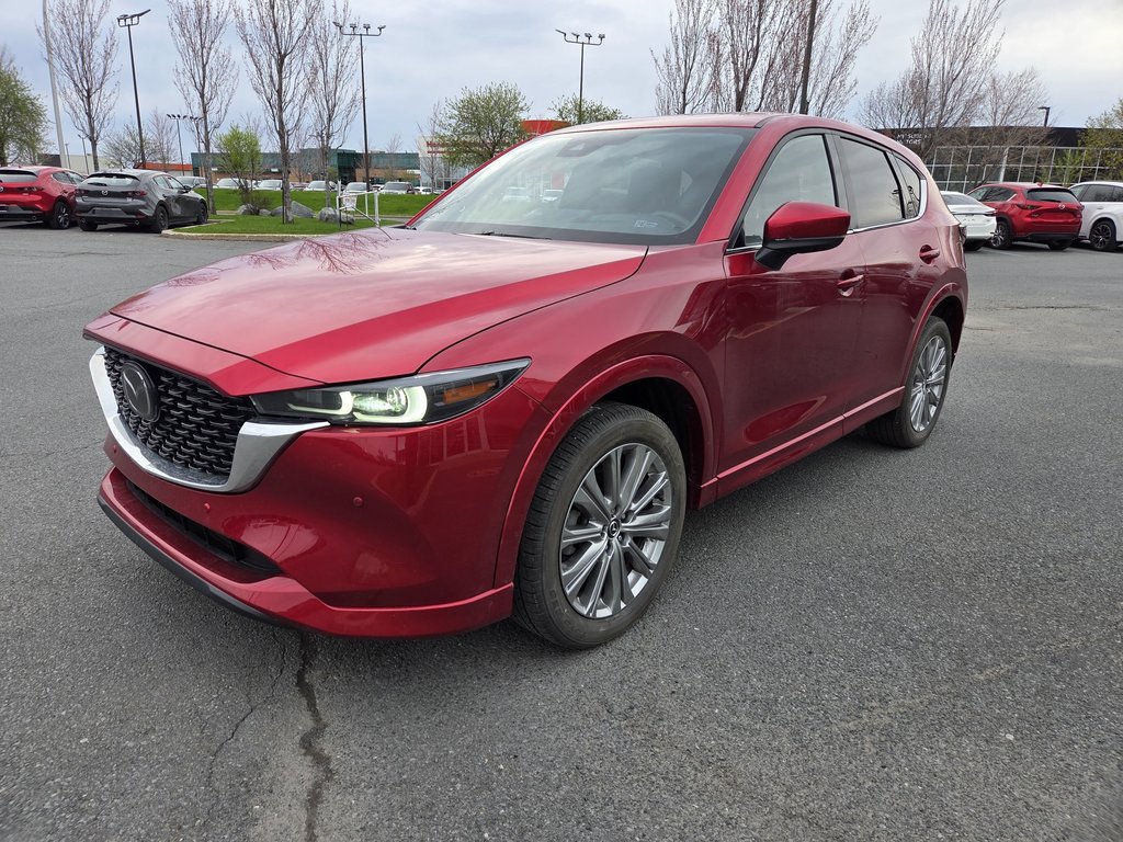 2022 Mazda CX-5 Signature, CUIR, TOIT, in Boucherville, Quebec - 5 - w1024h768px