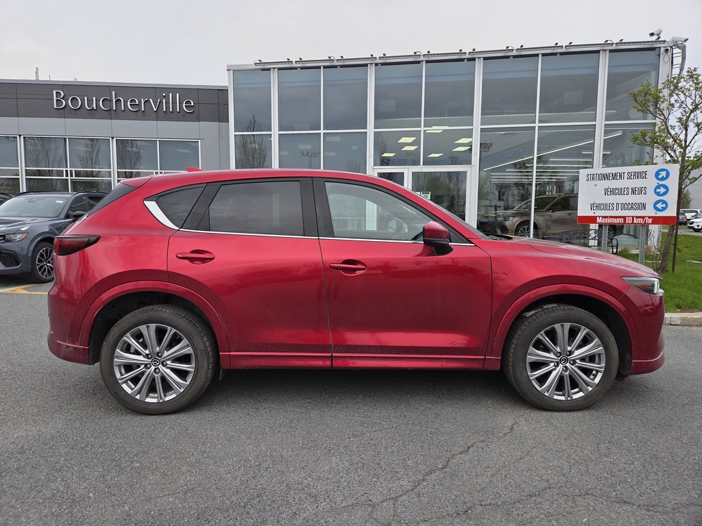 2022 Mazda CX-5 Signature, CUIR, TOIT, in Boucherville, Quebec - 12 - w1024h768px
