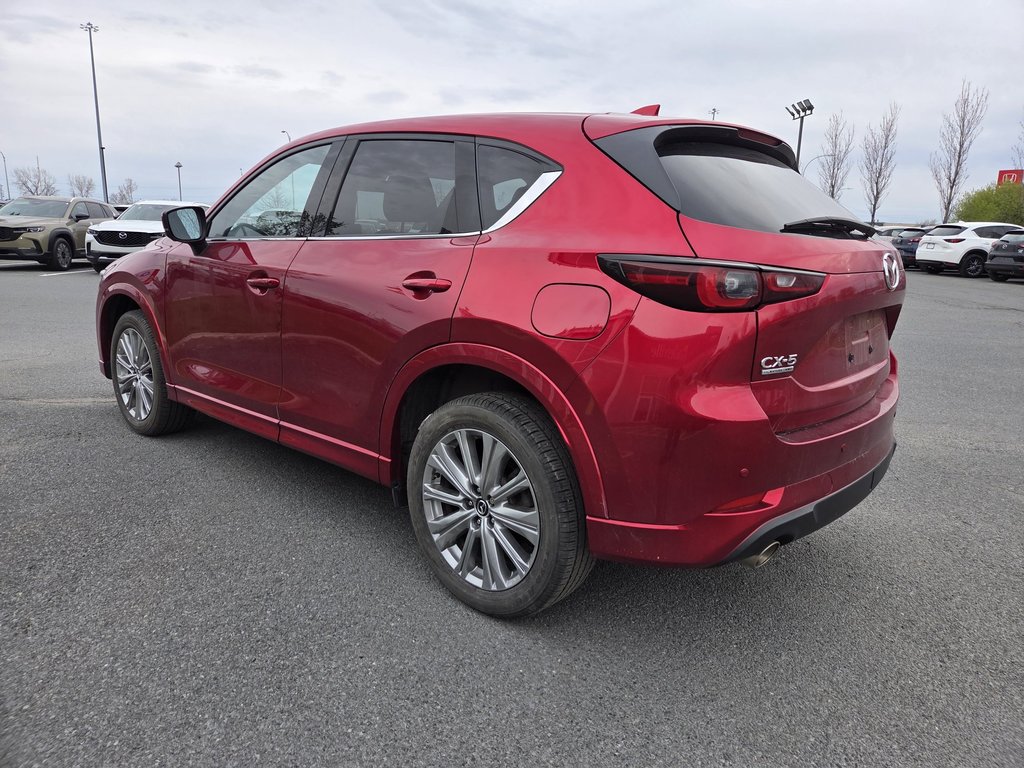 2022 Mazda CX-5 Signature, CUIR, TOIT, in Boucherville, Quebec - 9 - w1024h768px