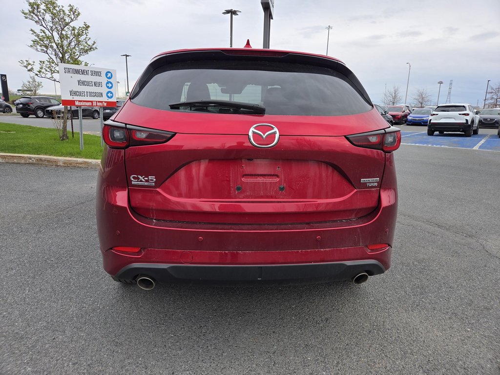 2022 Mazda CX-5 Signature, CUIR, TOIT, in Boucherville, Quebec - 10 - w1024h768px