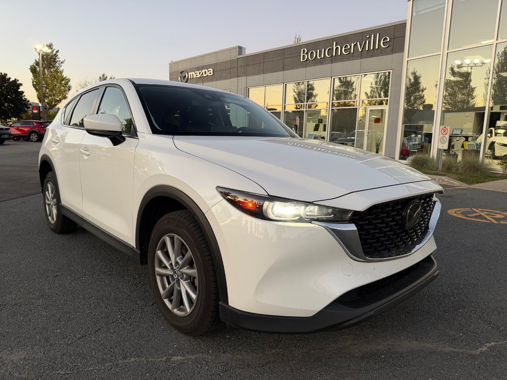 2022 Mazda CX-5 GS, AWD, TRÈS BAS KM in Boucherville, Quebec - 1 - w1024h768px