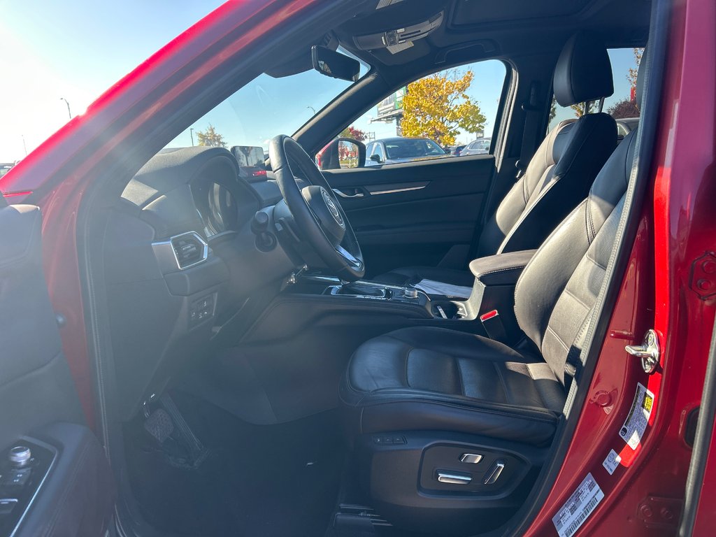 Mazda CX-5 Signature, CUIR, TOIT, NAV, BOSE, BAS KM 2023 à Boucherville, Québec - 16 - w1024h768px