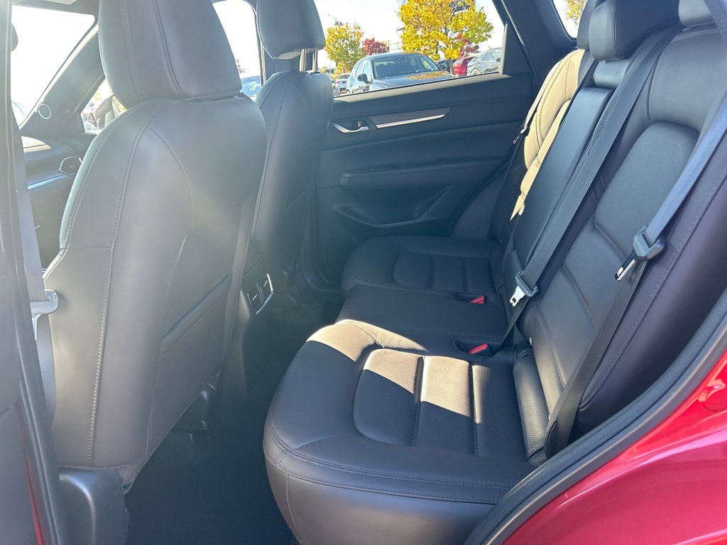 Mazda CX-5 Signature, CUIR, TOIT, NAV, BOSE, BAS KM 2023 à Boucherville, Québec - 17 - w1024h768px