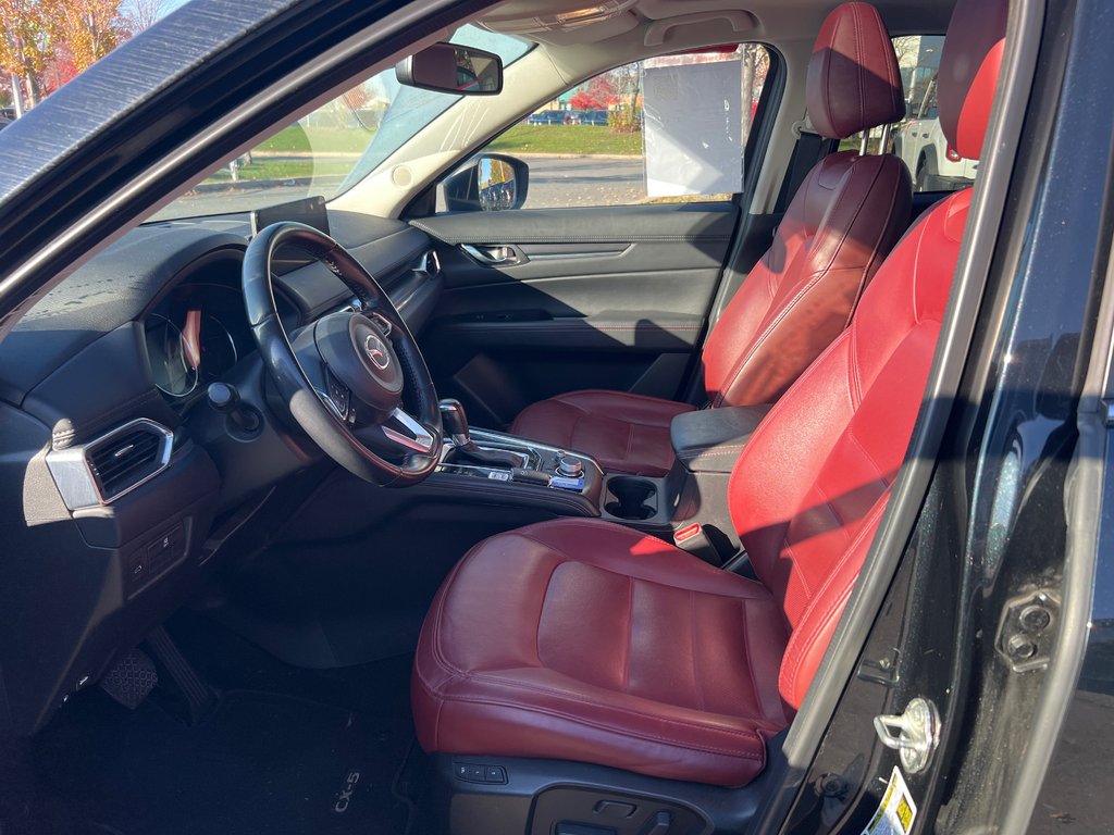 2023 Mazda CX-5 KURO, CUIR ROUGE, TOIT in Boucherville, Quebec - 10 - w1024h768px