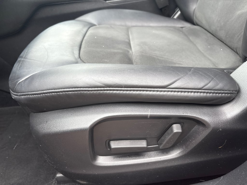 2023 Mazda CX-5 GS AWD JAMAIS ACCIDENTÉ 1 PROPRIO in Boucherville, Quebec - 26 - w1024h768px