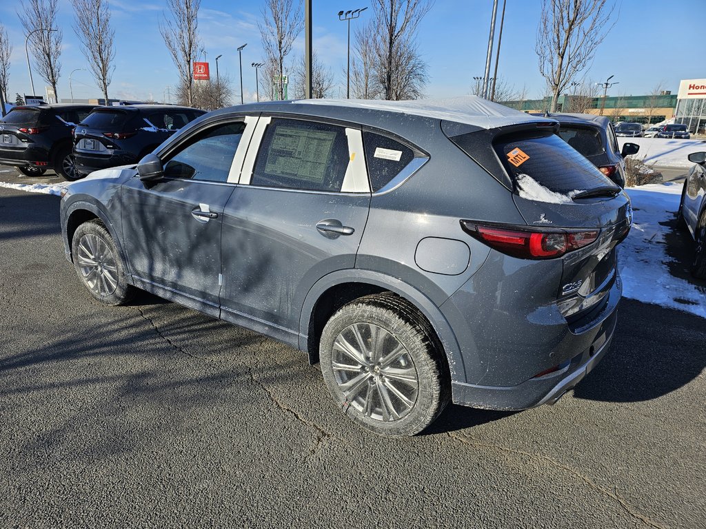 Mazda CX-5 Signature 2024 à Boucherville, Québec - 3 - w1024h768px