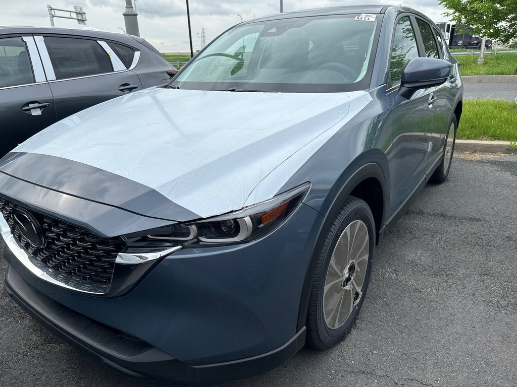 2024 Mazda CX-5 GS in Boucherville, Quebec - 1 - w1024h768px