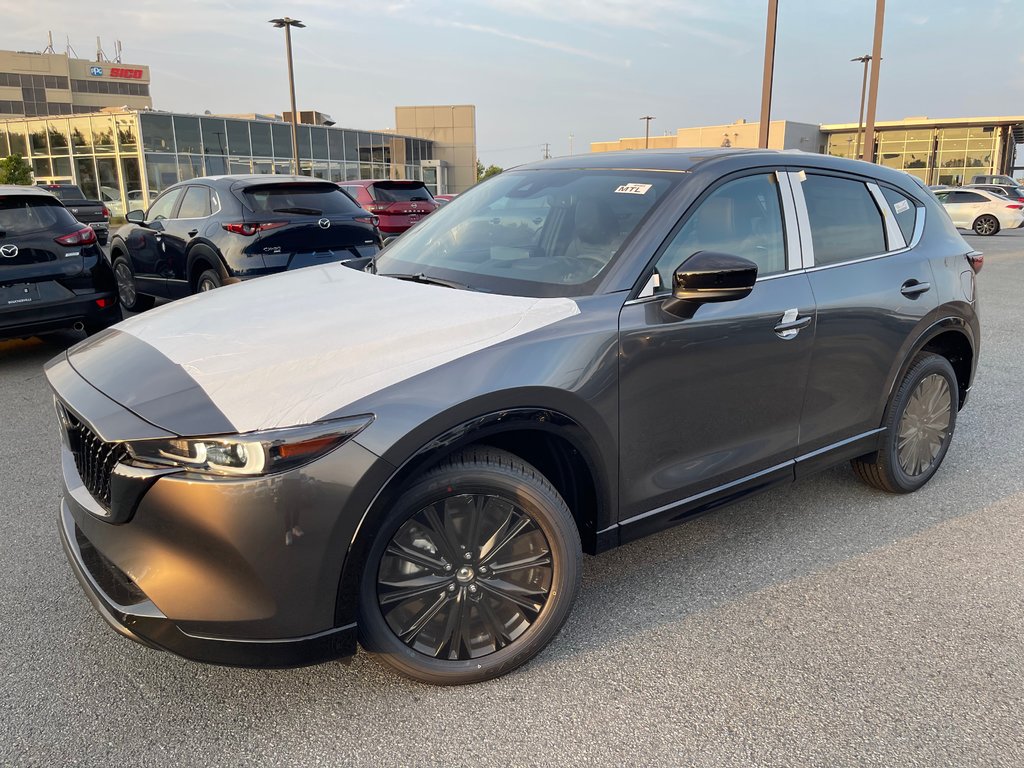 2024 Mazda CX-5 Sport Design in Boucherville, Quebec - 1 - w1024h768px