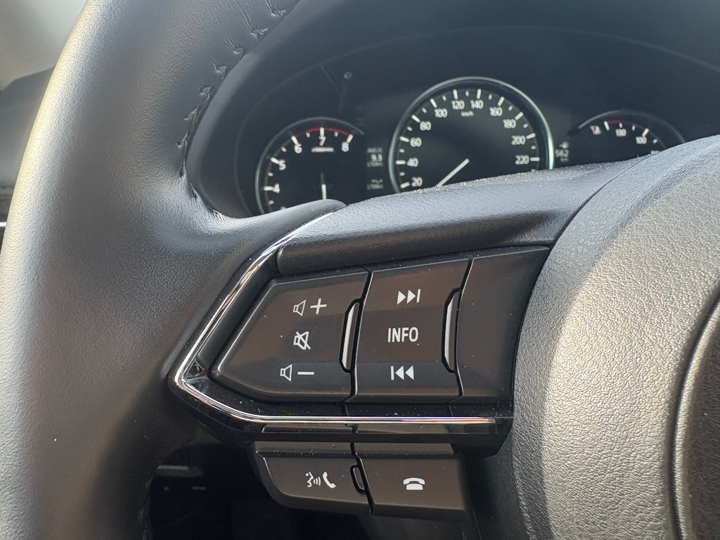 Mazda CX-5 GS CONFORT-TOIT-PNEUS HIVER INCLUS- BAS KILO 2024 à Boucherville, Québec - 9 - w1024h768px