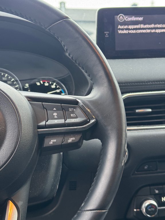 2024 Mazda CX-5 GS AWD Cuir Bas Kilométrage in Terrebonne, Quebec - 16 - w1024h768px