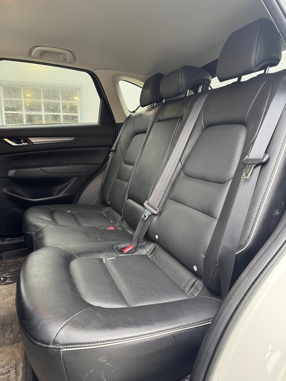 2024 Mazda CX-5 GS AWD Cuir Bas Kilométrage in Terrebonne, Quebec - 10 - w1024h768px