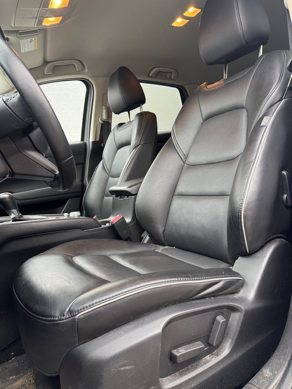 2024 Mazda CX-5 GS AWD Cuir Bas Kilométrage in Terrebonne, Quebec - 9 - w1024h768px