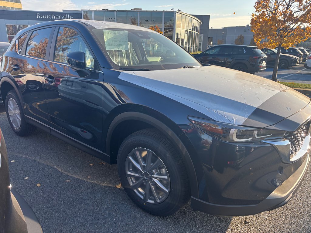 2025 Mazda CX-5 GS in Boucherville, Quebec - 2 - w1024h768px