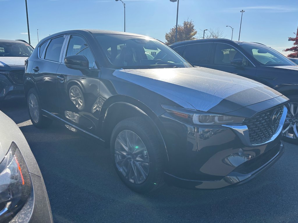 2025 Mazda CX-5 GT in Boucherville, Quebec - 2 - w1024h768px